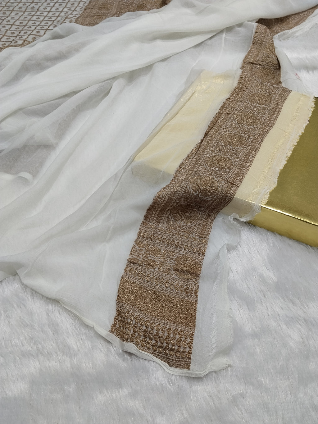 Premium Handloom Pure Banarasi Khaddi Georgette Saree Antique Zari