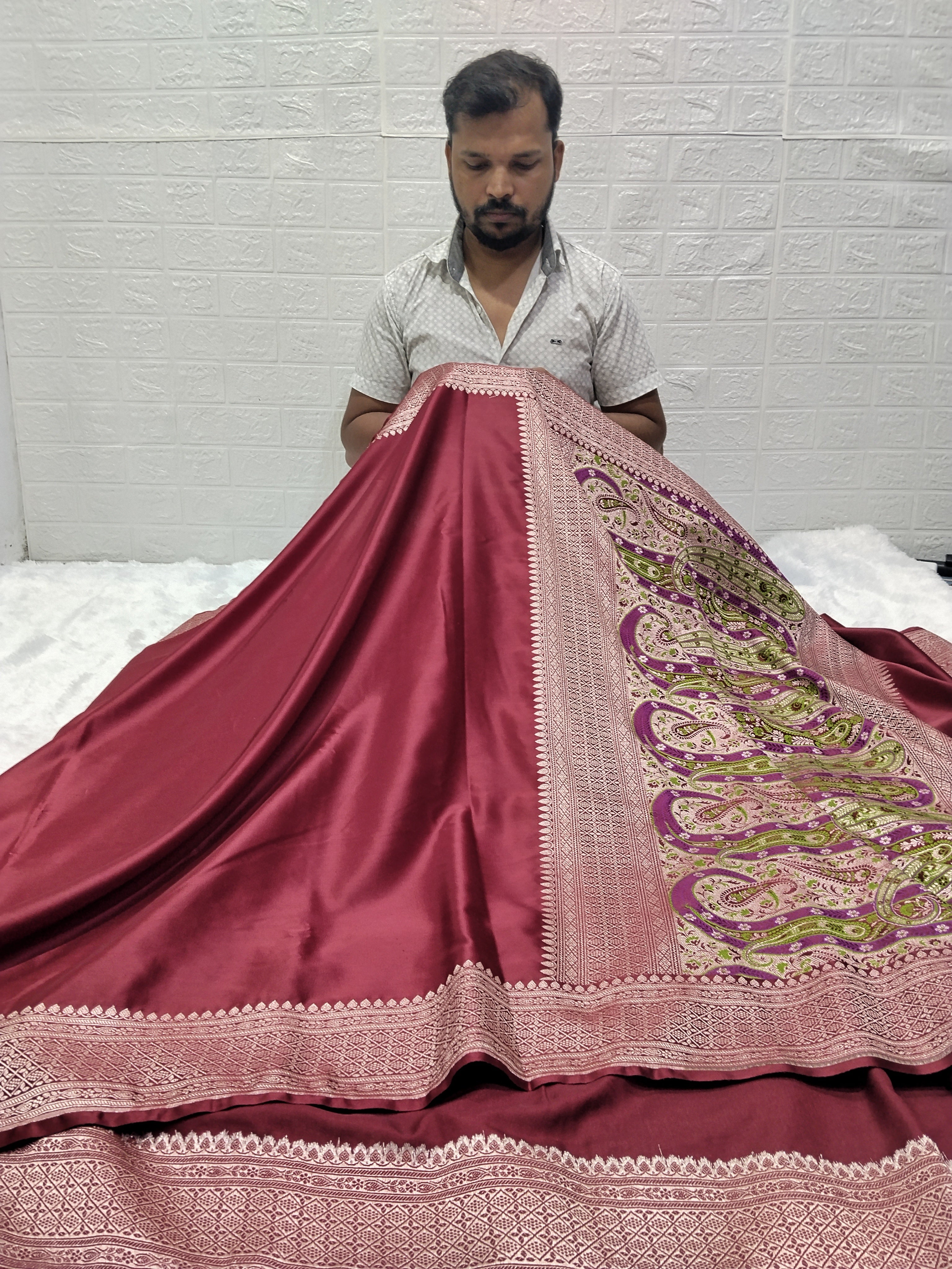 Maroon Colour Banarasi Pain Mashru Katan Silk Saree With Fancy Pallu