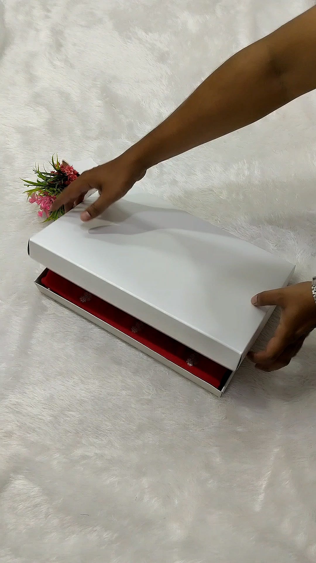 Red Colour Wedding Banarasi Mashru Katan Silk Saree Buti Work