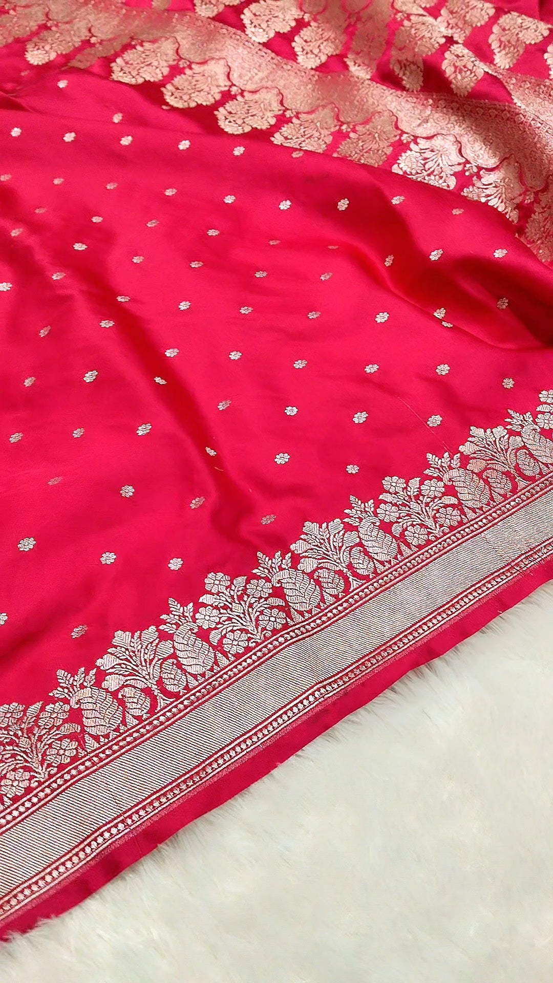 Solid Pink Colour Banarasi Mashru Silk Saree With Temple Border
