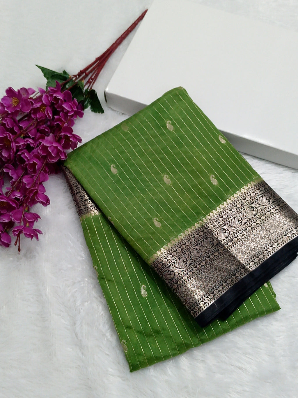 Green And Black Banarasi Moonga Silk Saree