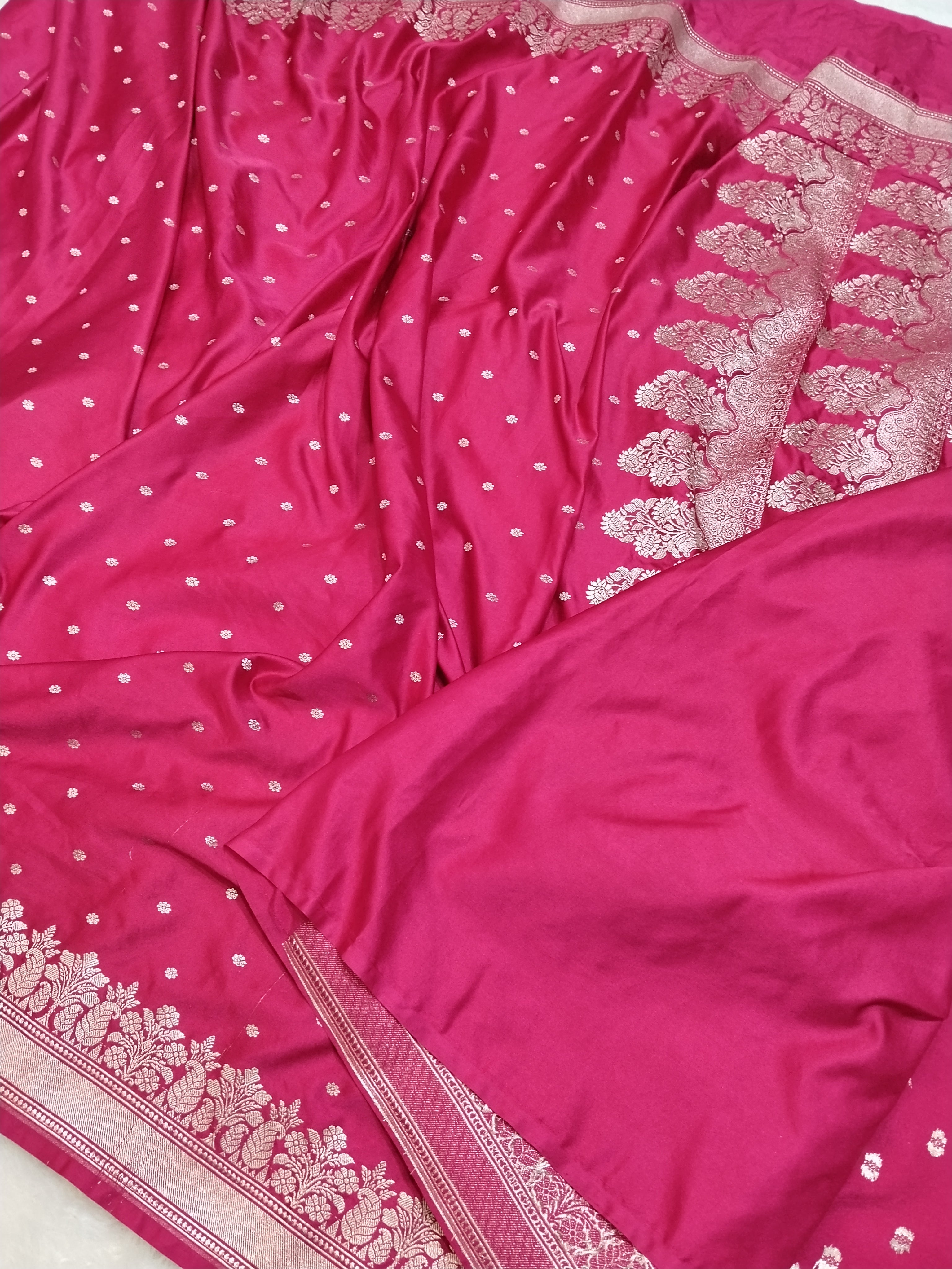 Solid Pink Colour Banarasi Mashru Silk Saree With Temple Border