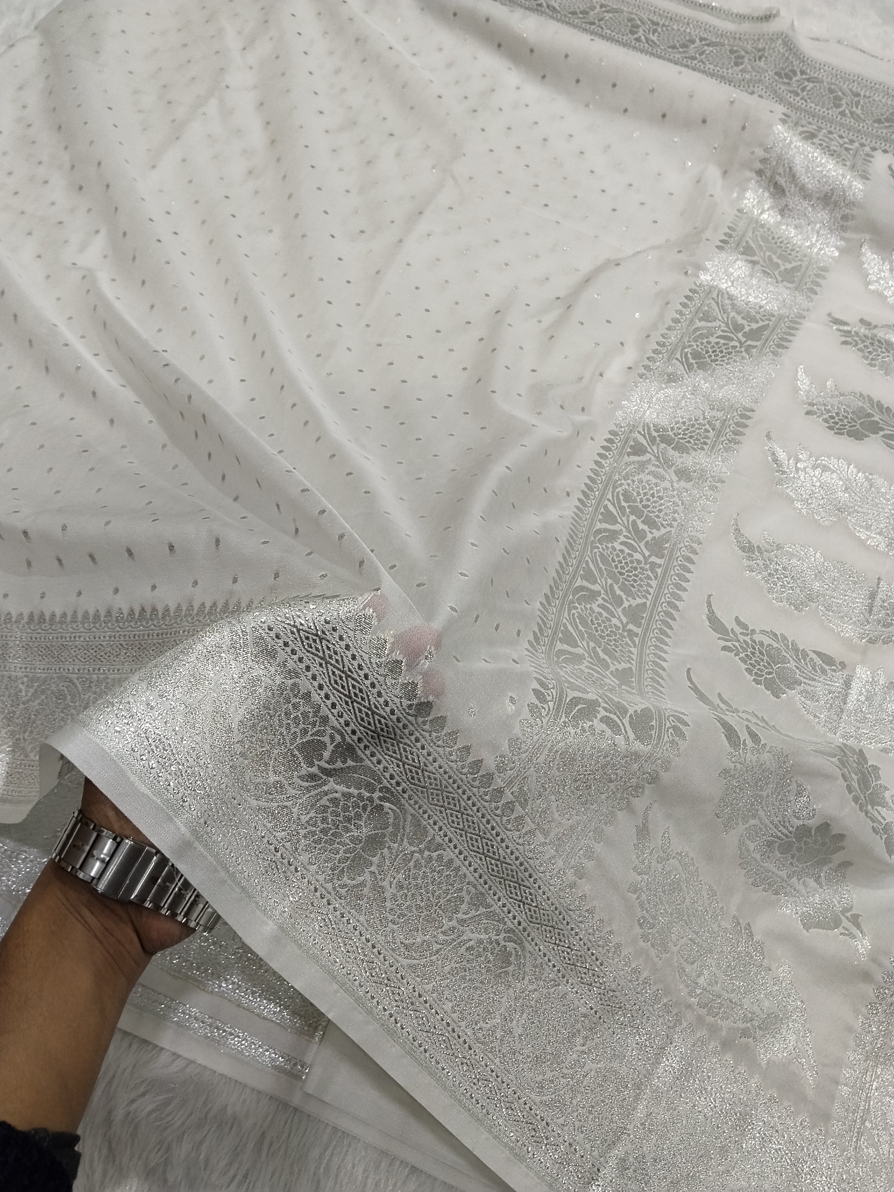 White Colour Silver Zari Khaddi Georgette Saree