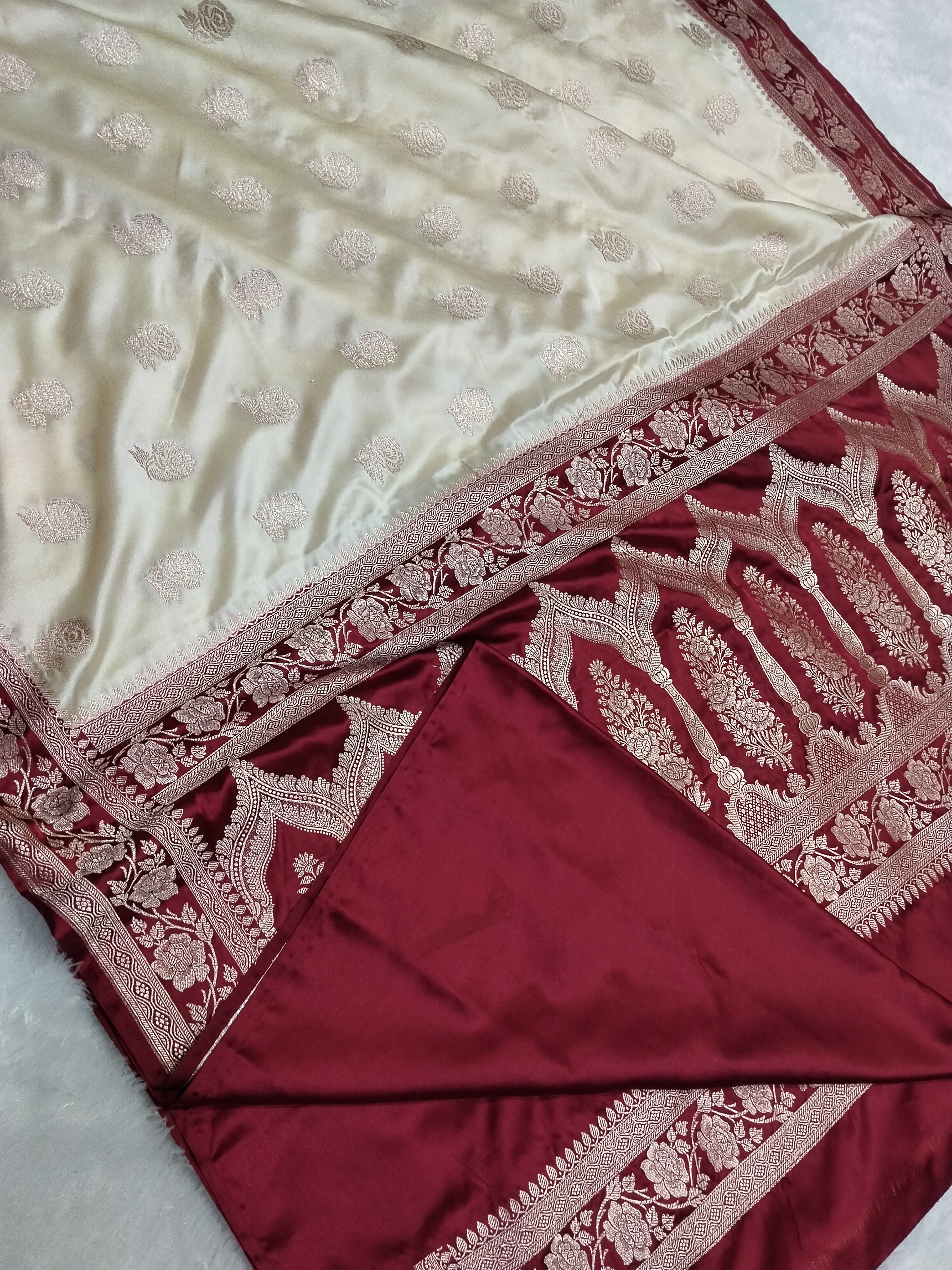 Cream And Red Colour Best Banarasi Mashru Silk Saree Pooja Special