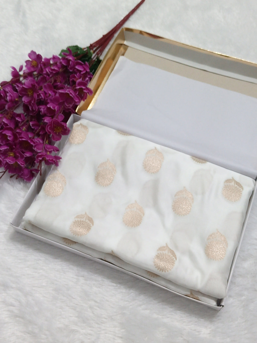 Wedding Banarasi Pure White Mashru Silk Saree