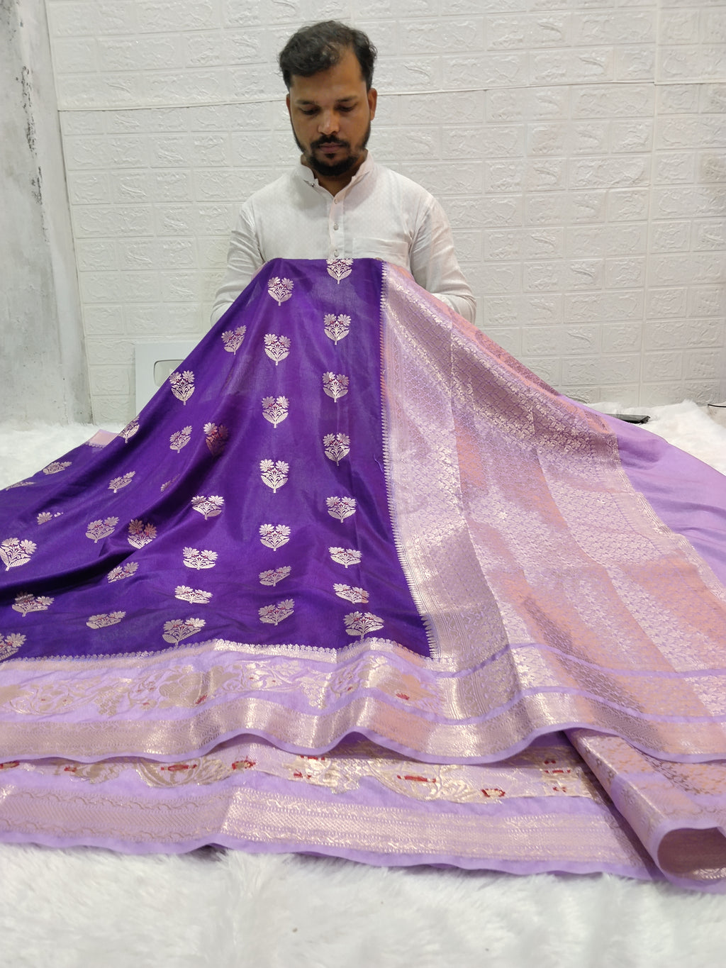 Purple And Pink Colour Kanjivaram Border Moonga Silk Saree With Buti Work