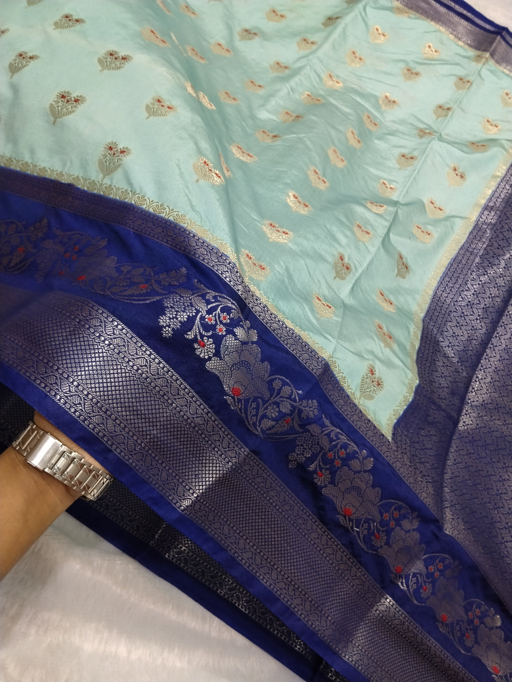 Sea Green And Navy Blue Colour Kanjivaram Border Moonga Silk Saree With Buti Work