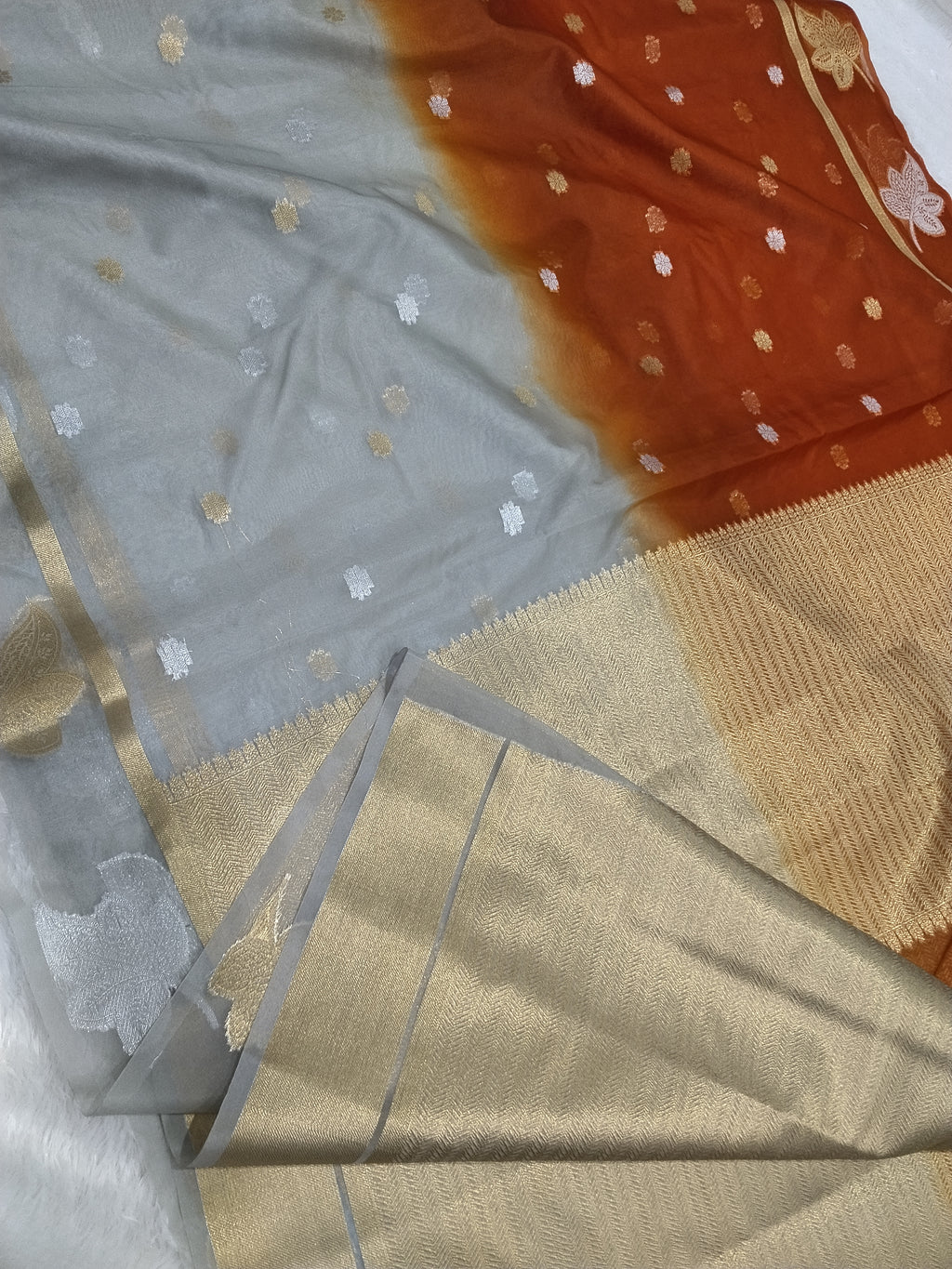Dual Colour Banarasi Kora Organza Saree With Running Blouse