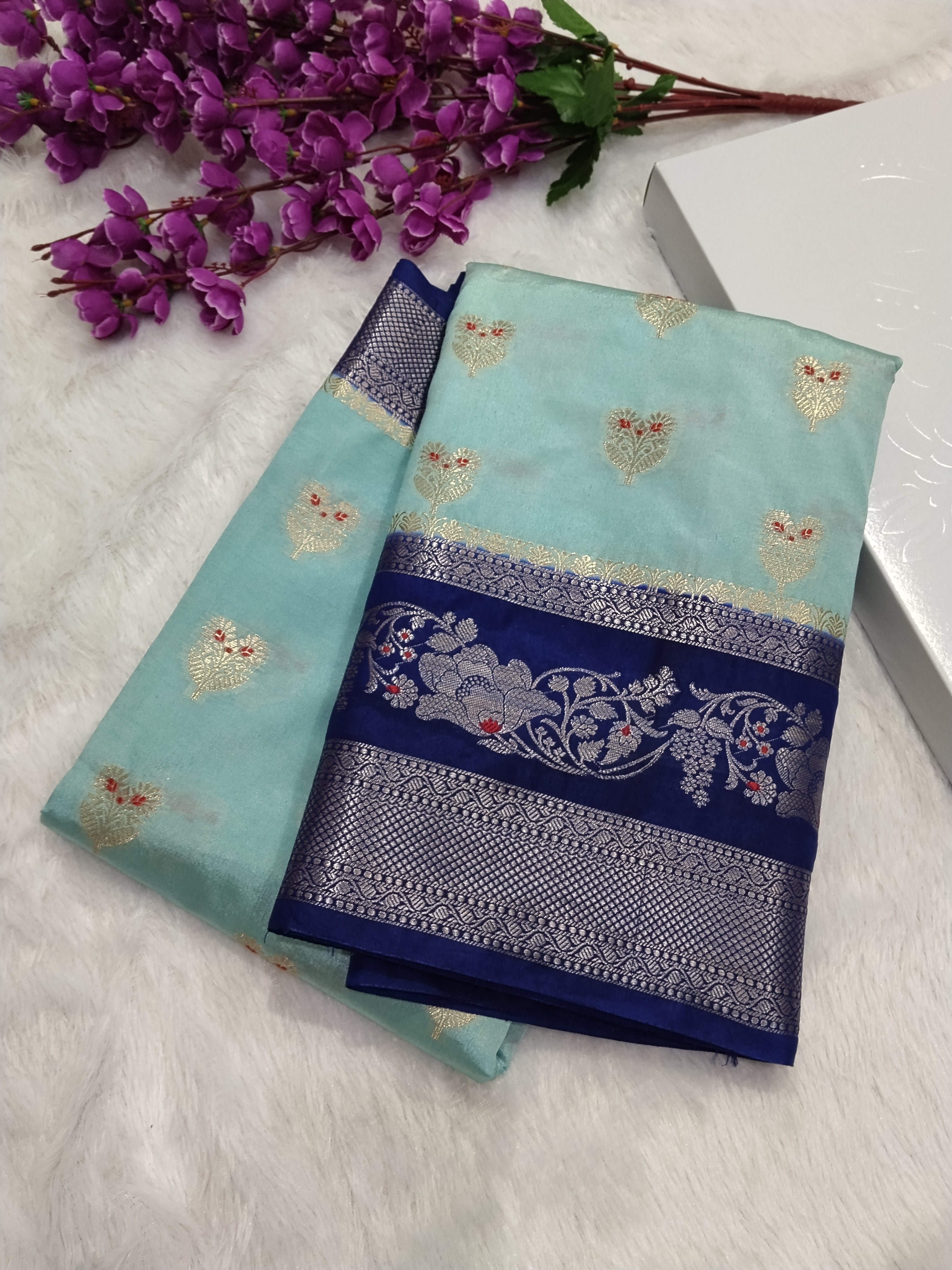 Sea Green And Navy Blue Colour Kanjivaram Border Moonga Silk Saree With Buti Work
