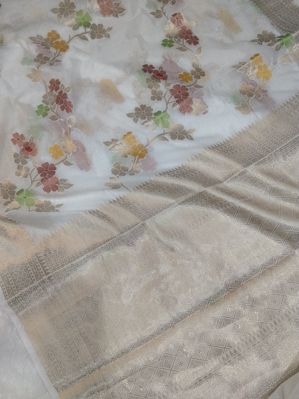 Most Demanding Banarasi Semi Georgette Saree