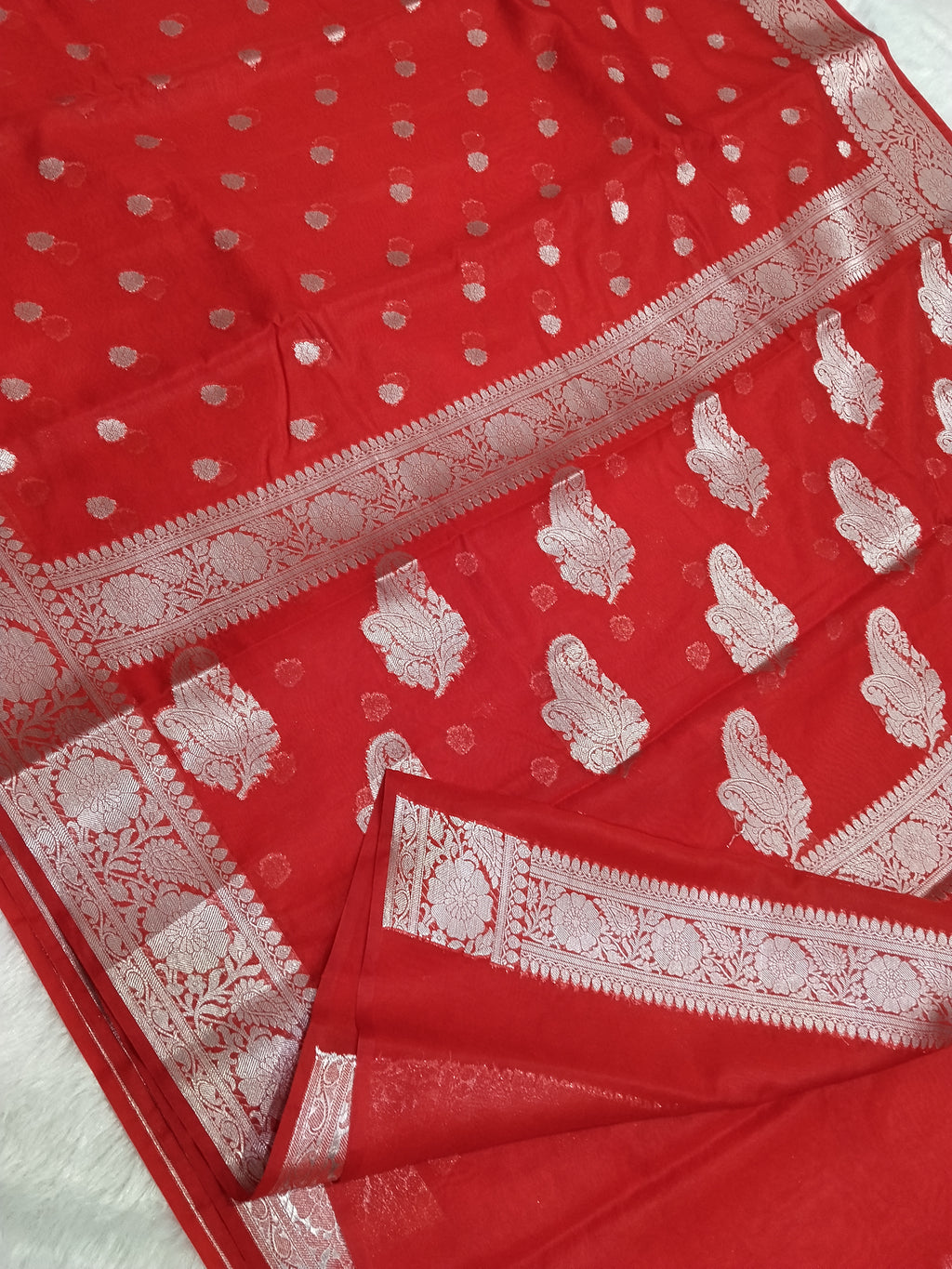 Red Colour Silver Zari Khaddi Georgette Saree