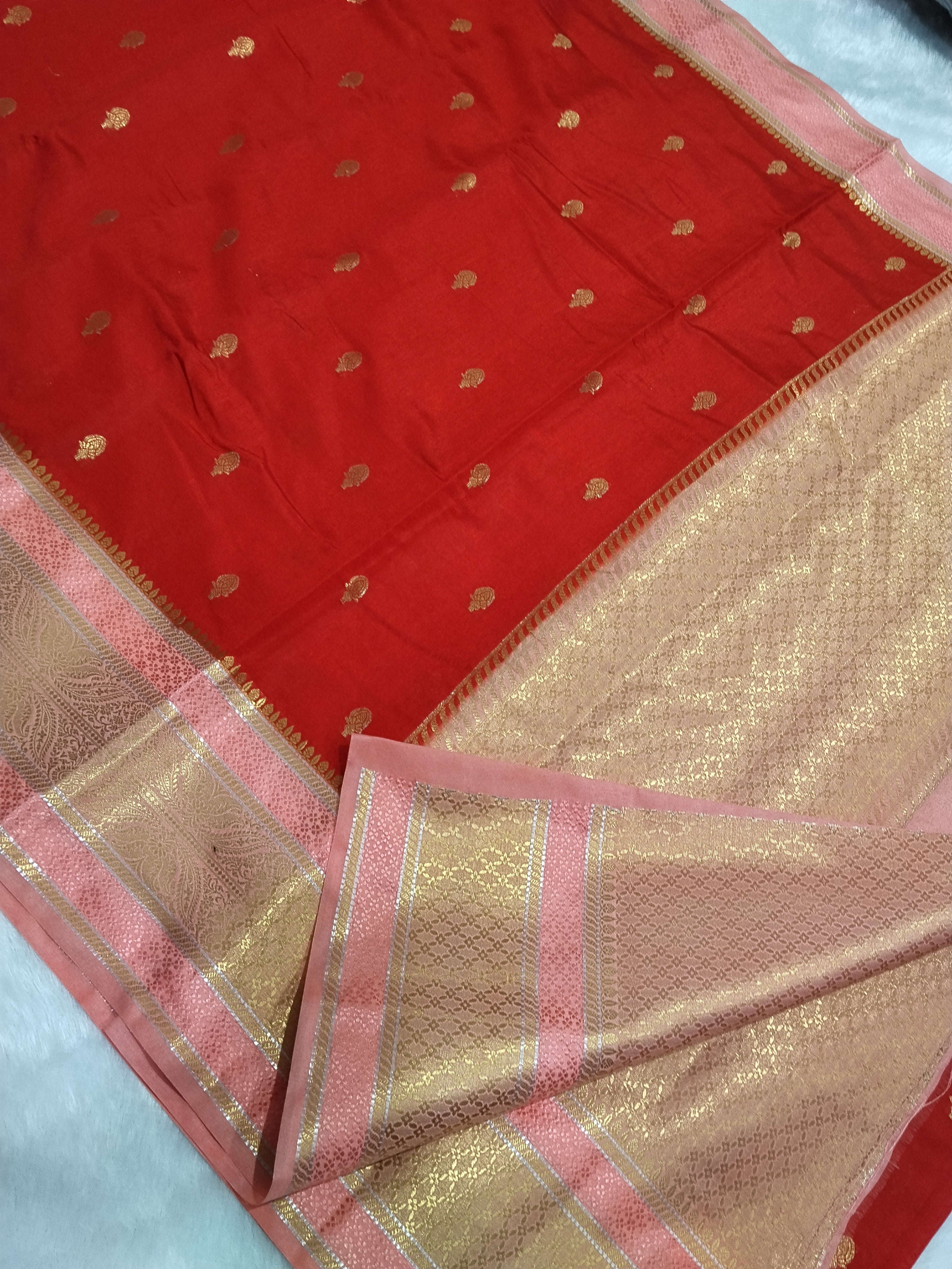 Red And Light Peach Colour Kanjivaram Border Moonga Silk Saree With Buti