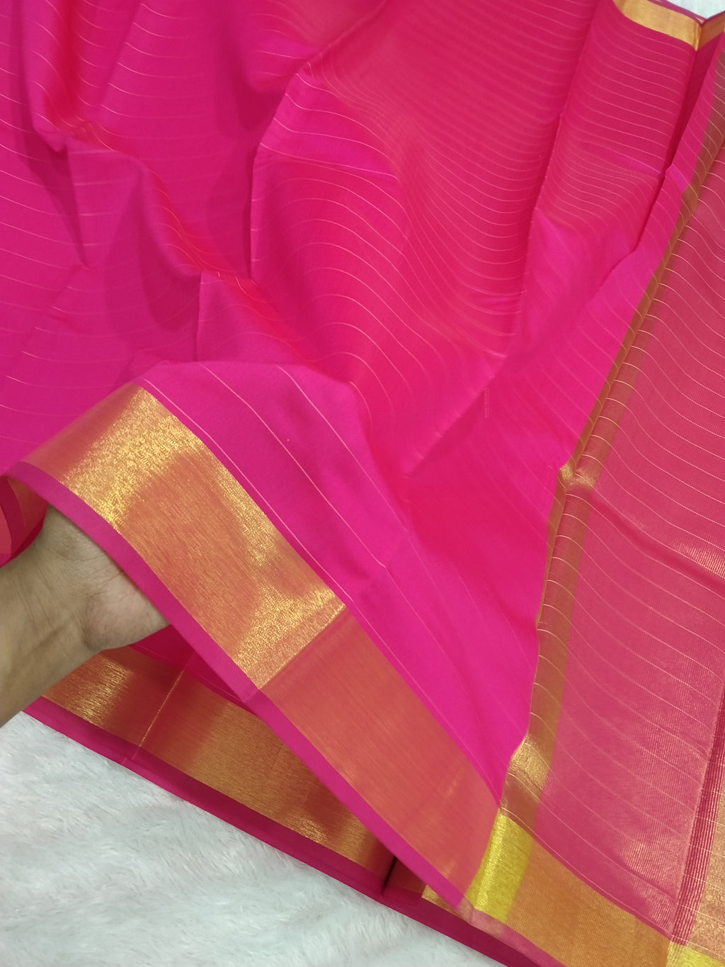 Pink Colour Pain Body Tapeta Silk Saree