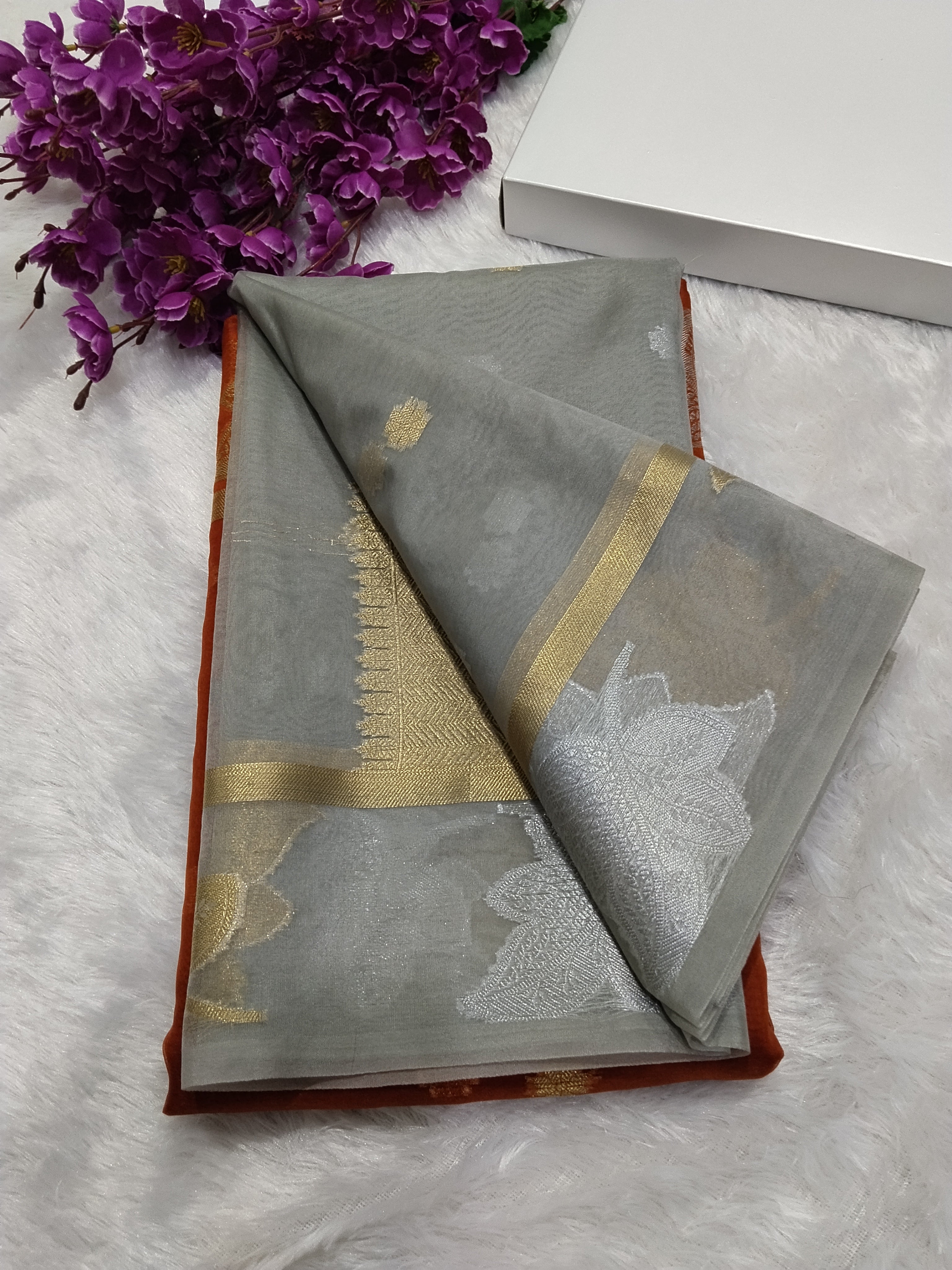 Dual Colour Banarasi Kora Organza Saree With Running Blouse