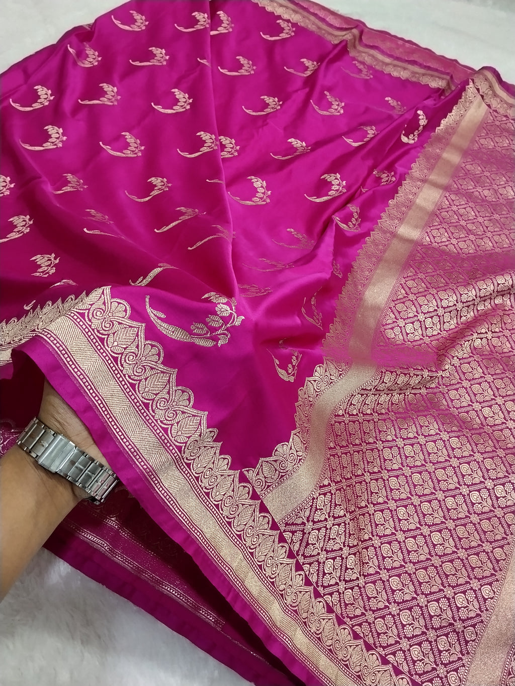Pink Colour Banarasi Mashru Silk Saree With Buti Design