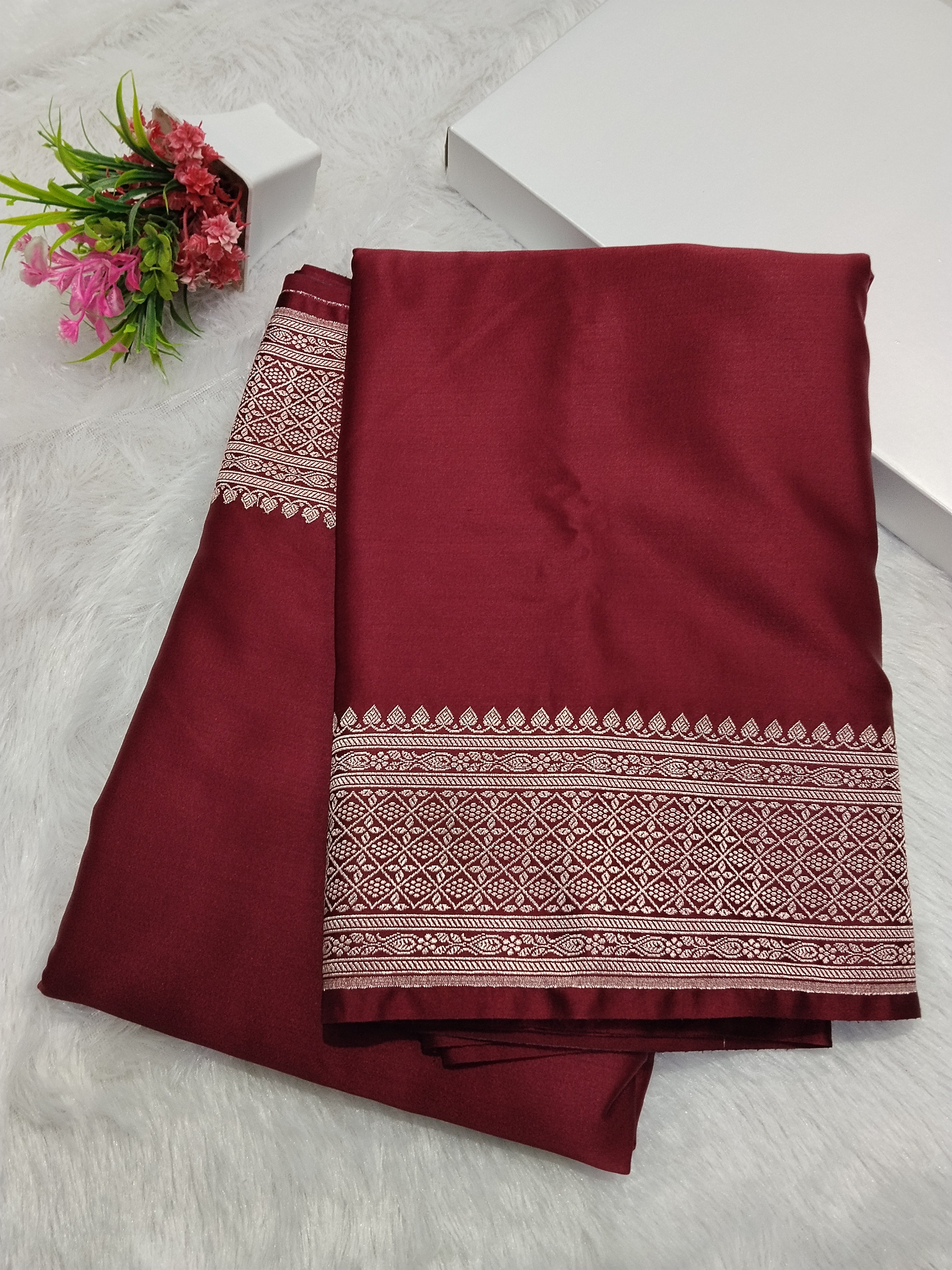 Maroon Colour Banarasi Pain Mashru Katan Silk Saree With Fancy Pallu
