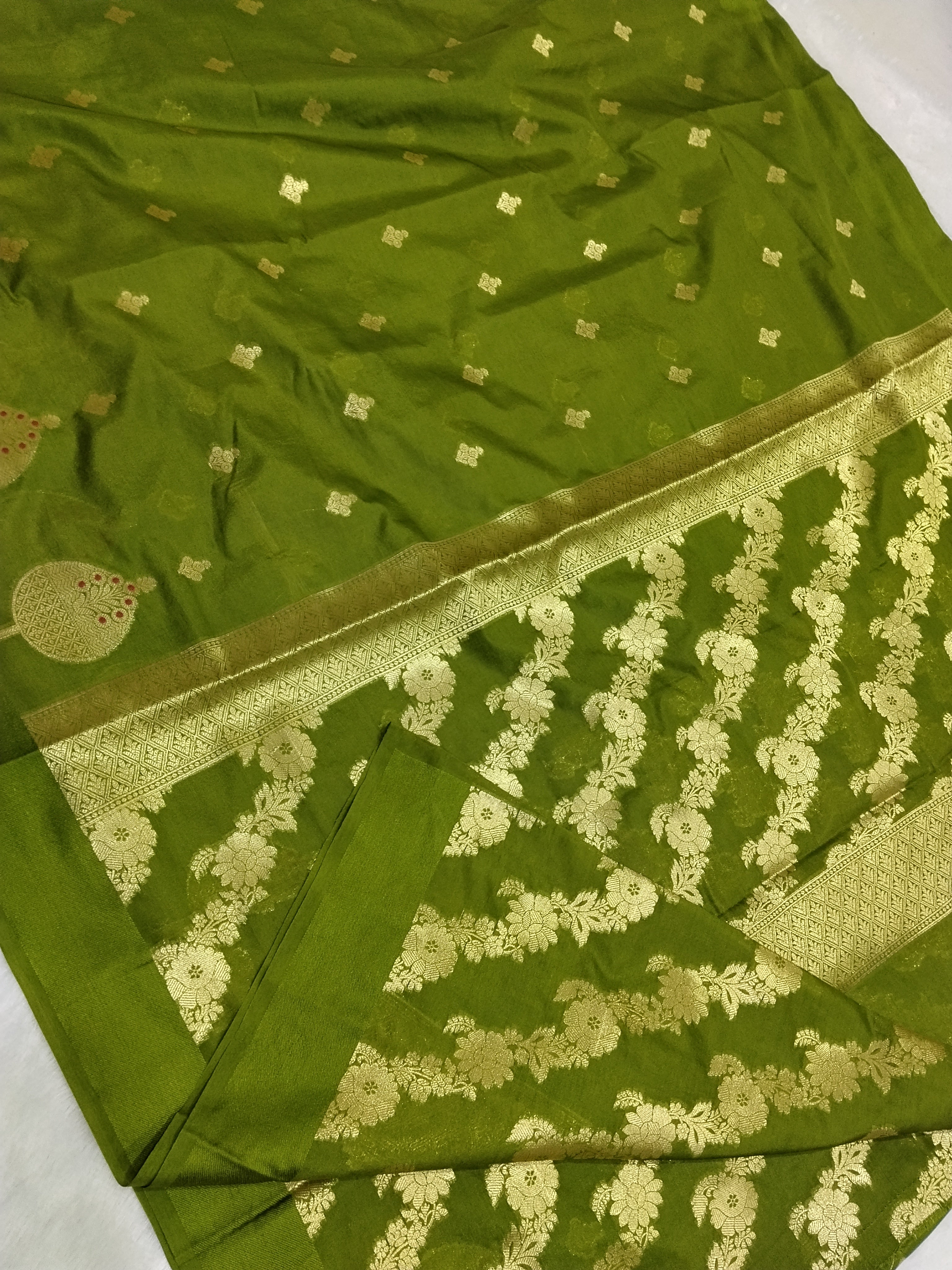 Green Colour Banarasi Warm Silk Saree