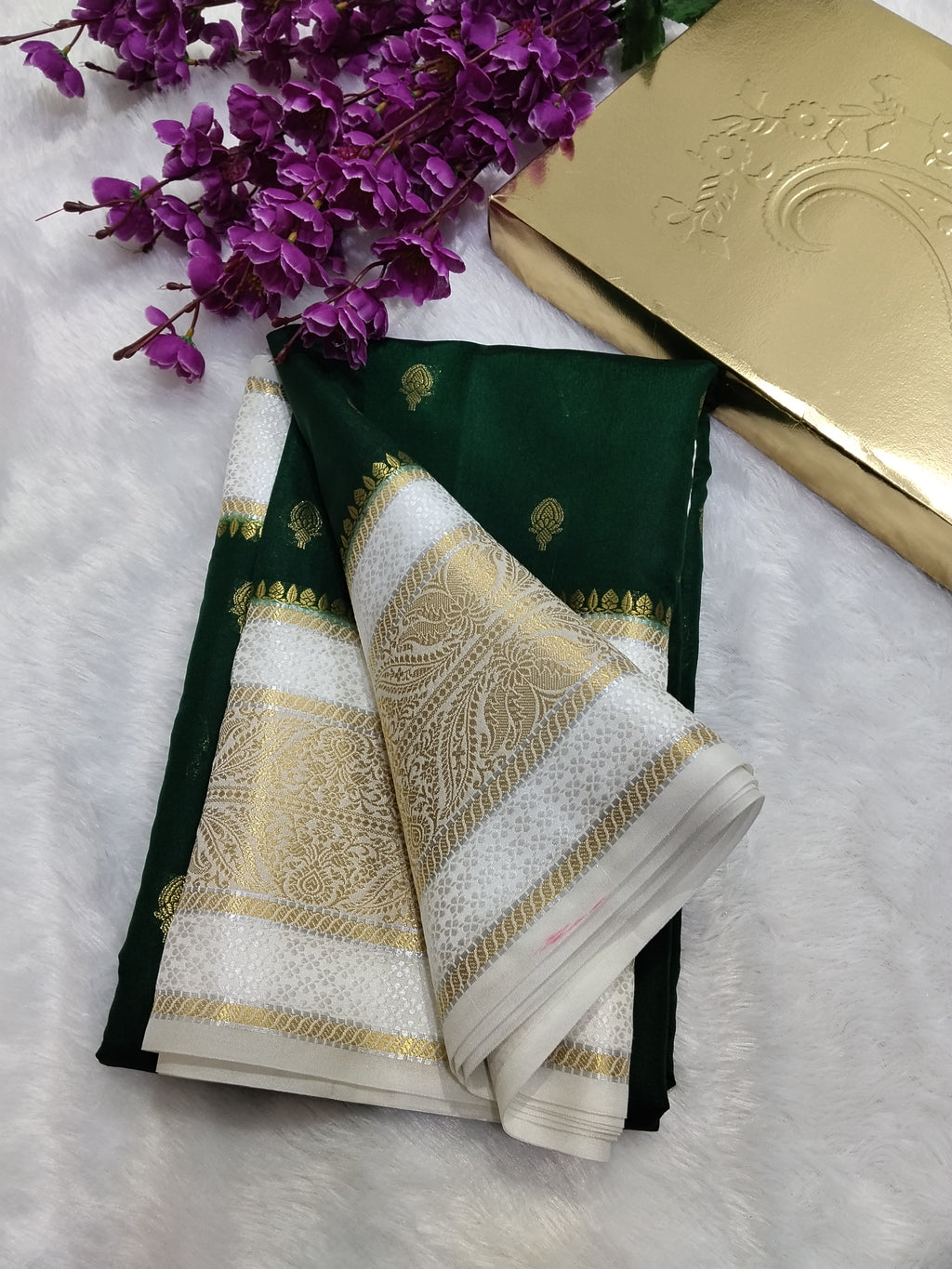 Bottle Green And Cream Colour Kanjivaram Border Moonga Silk Saree With Buti