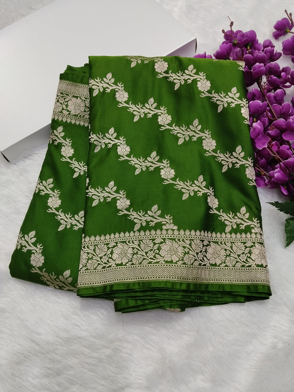 Green Colour Banarasi Mashru Silk Saree With Buti Design