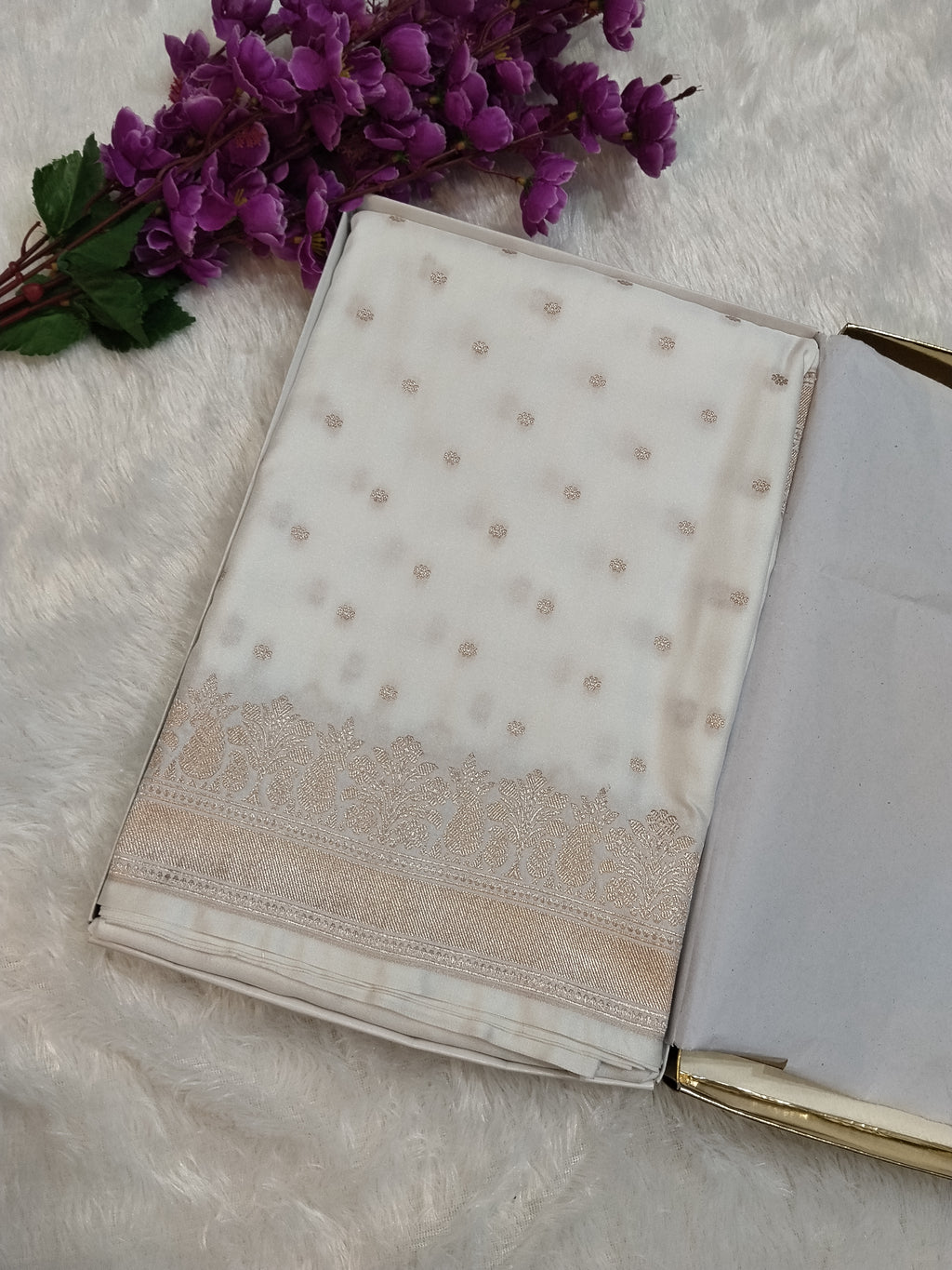 Elegant Design White Banarasi Mashru Silk Saree