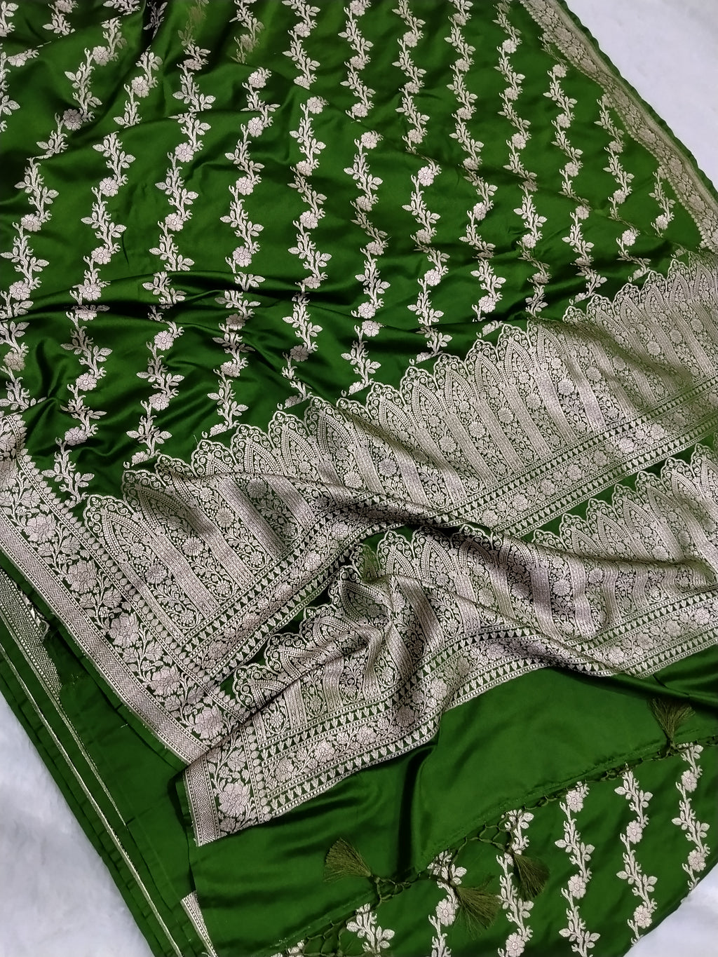 Green Colour Banarasi Mashru Silk Saree With Buti Design