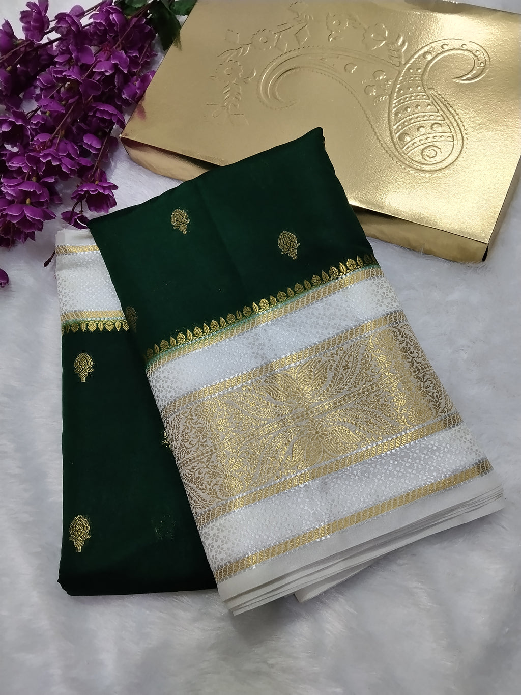 Bottle Green And Cream Colour Kanjivaram Border Moonga Silk Saree With Buti