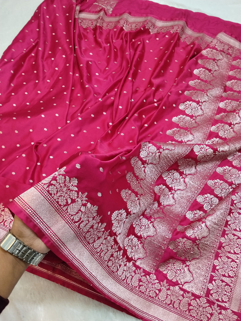 Solid Pink Colour Banarasi Mashru Silk Saree With Temple Border