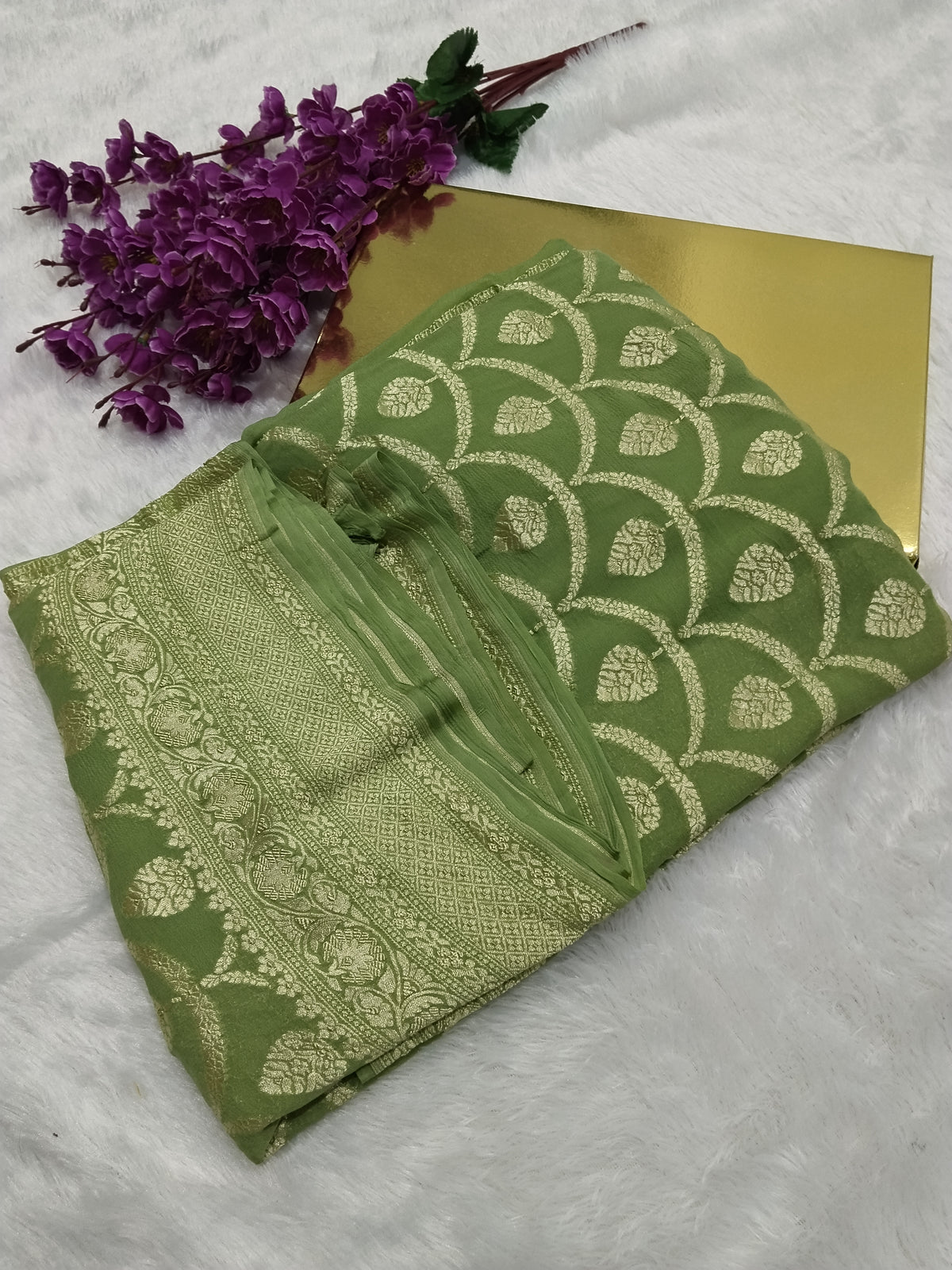 Pista Green Colour Handloom Pure Banarasi Khaddi Georgette Saree Water Zari