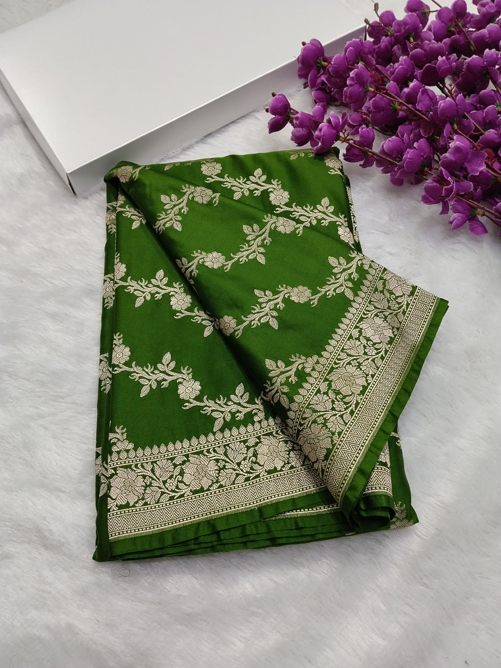 Green Colour Banarasi Mashru Silk Saree With Buti Design