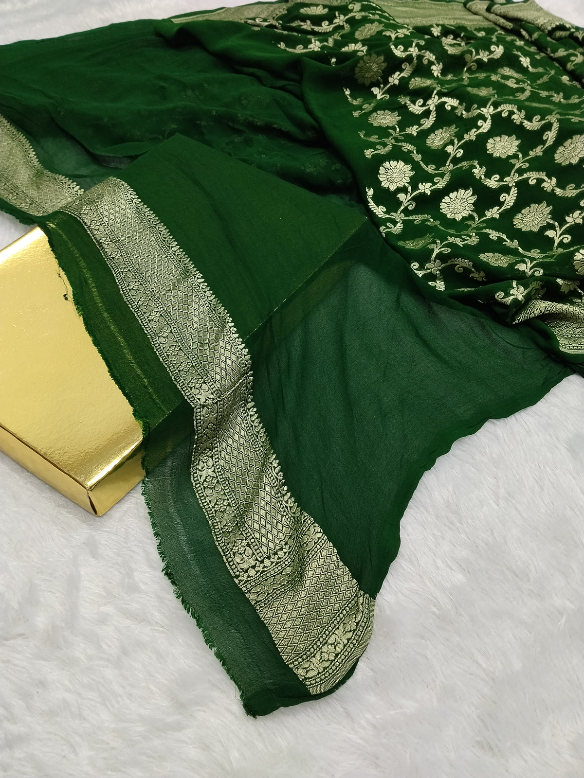 Bottle Green Colour Handloom Pure Banarasi Khaddi Georgette Saree Water Zari