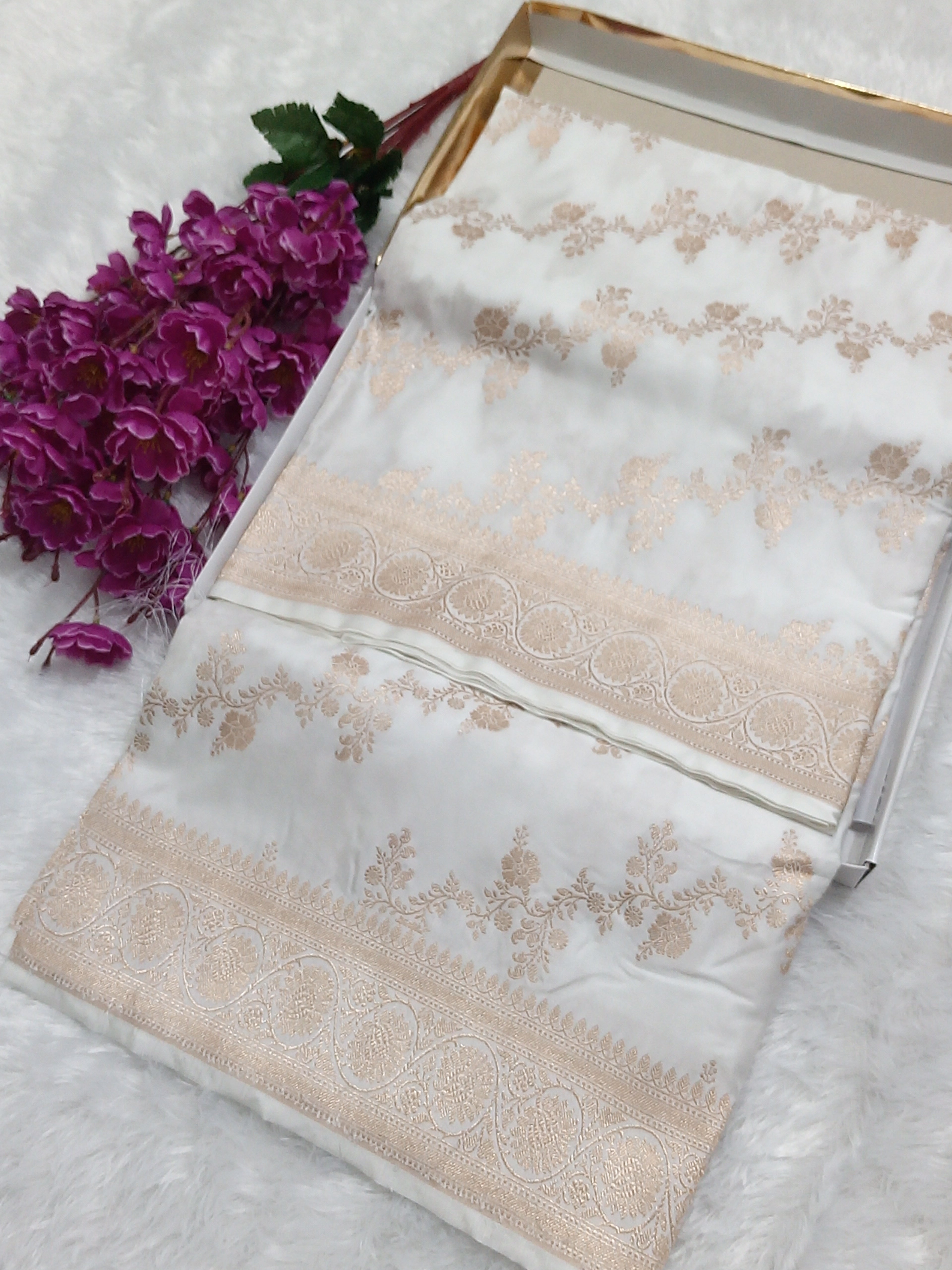 Aada Jal Work Mashru Silk Saree