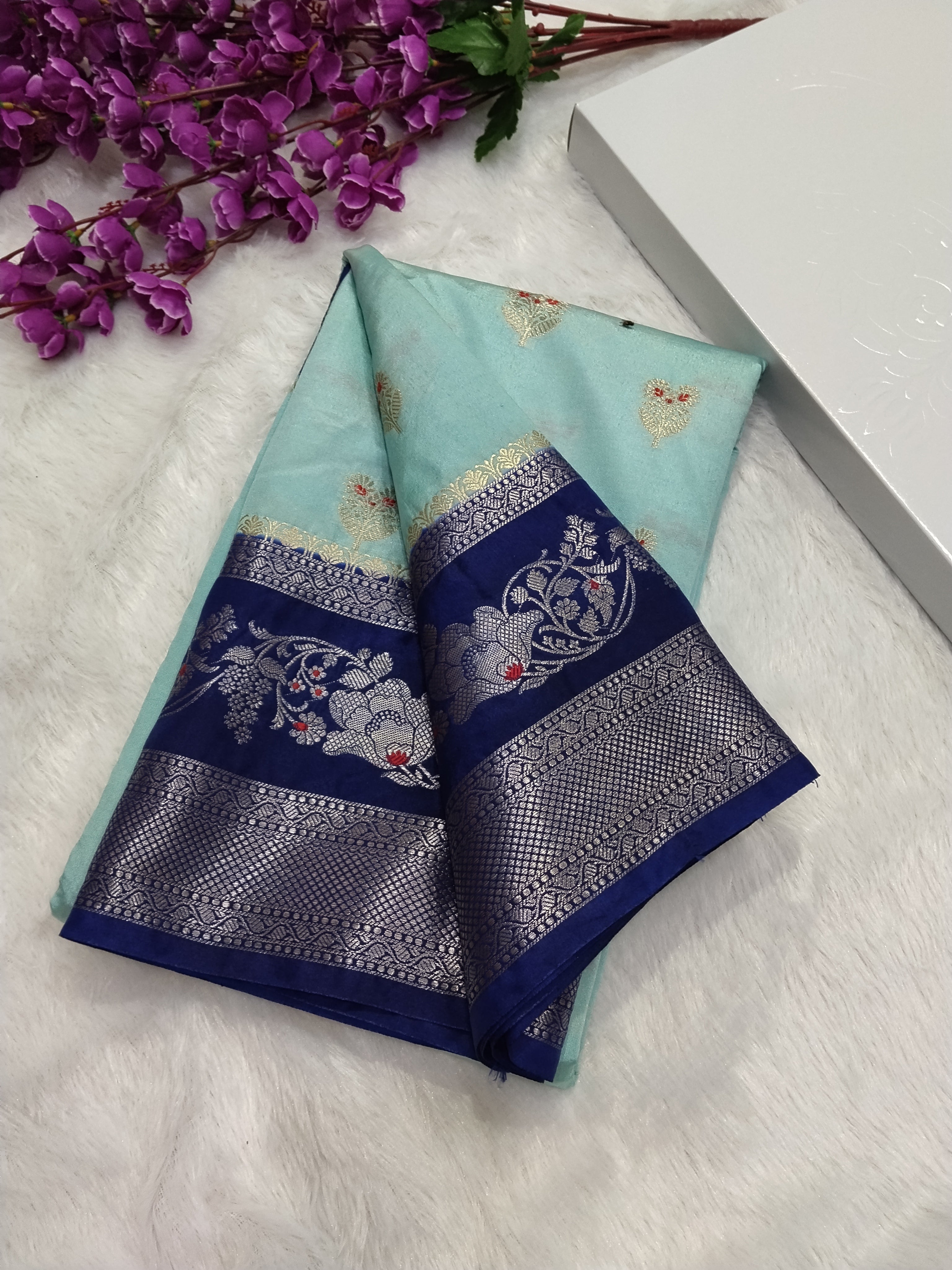 Sea Green And Navy Blue Colour Kanjivaram Border Moonga Silk Saree With Buti Work