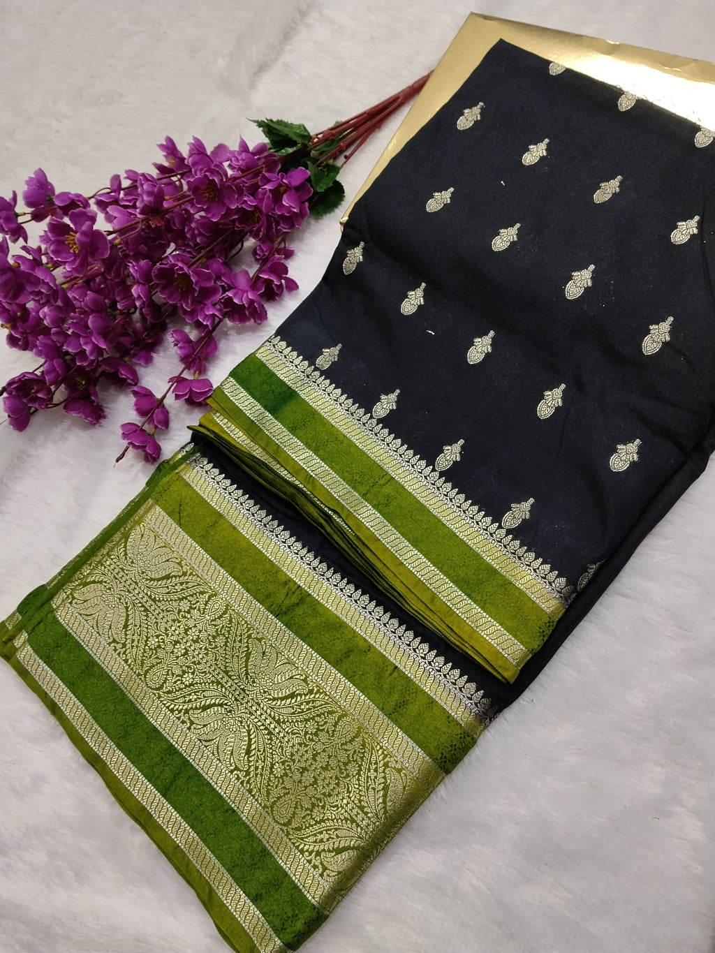 Green And Black Banarasi Moonga Silk Saree