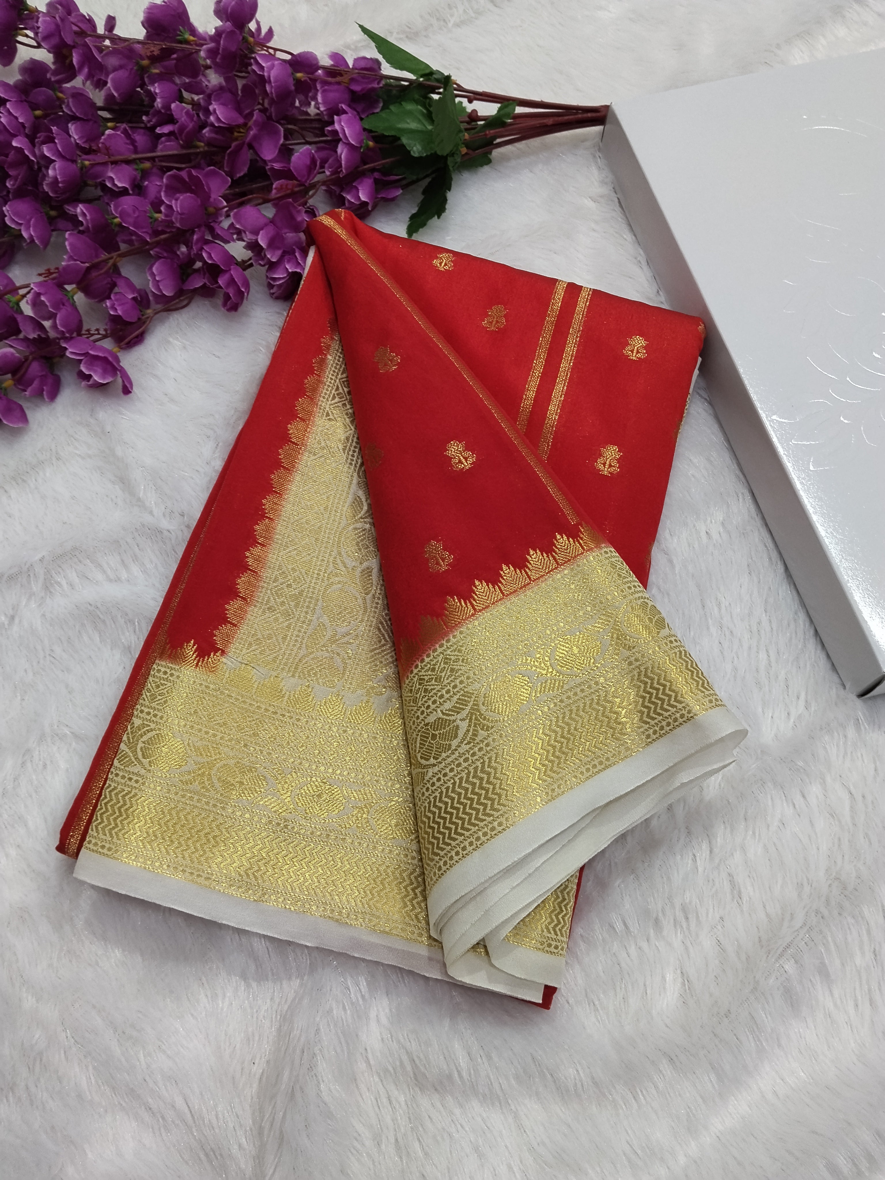 Red And Cream Colour Kanjivaram Border Moonga Silk Saree With Buti Work