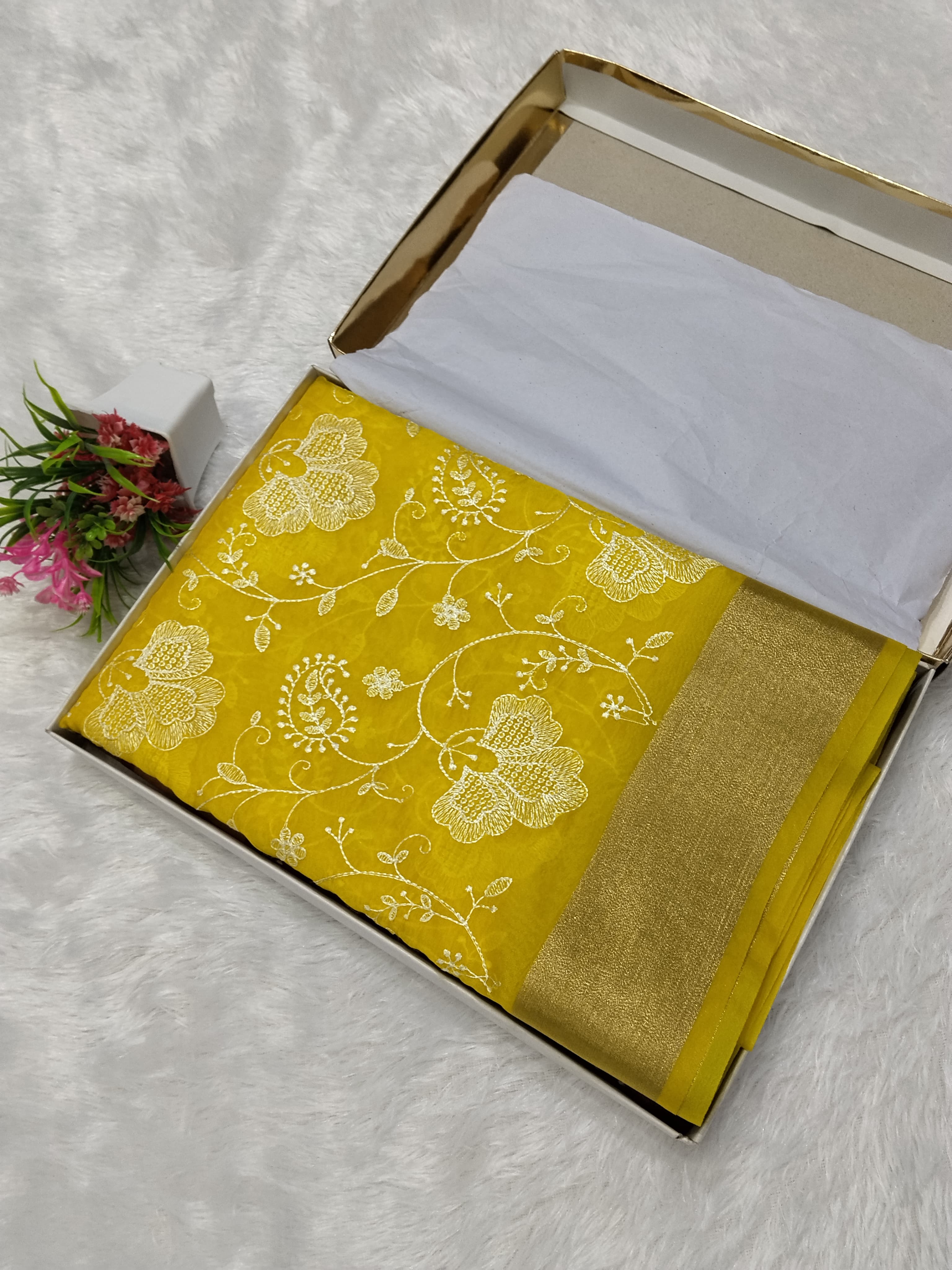 Dual Colour Banarasi Kora Organza Saree With Embroidery Work