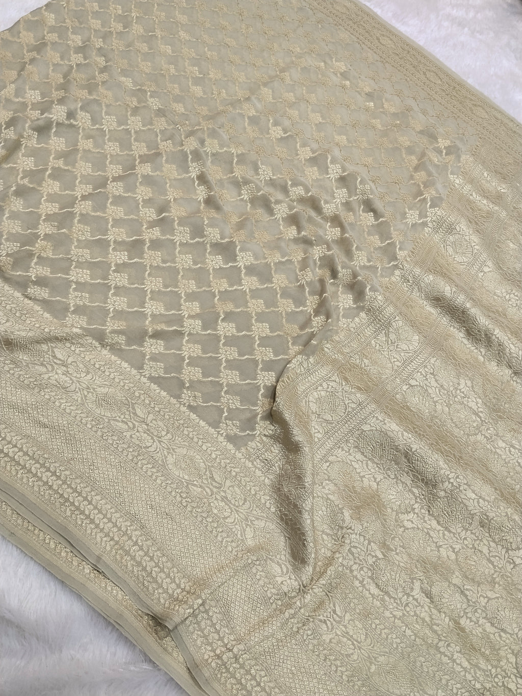 Beige Colour Handloom Pure Banarasi Khaddi Georgette Saree Water Zari