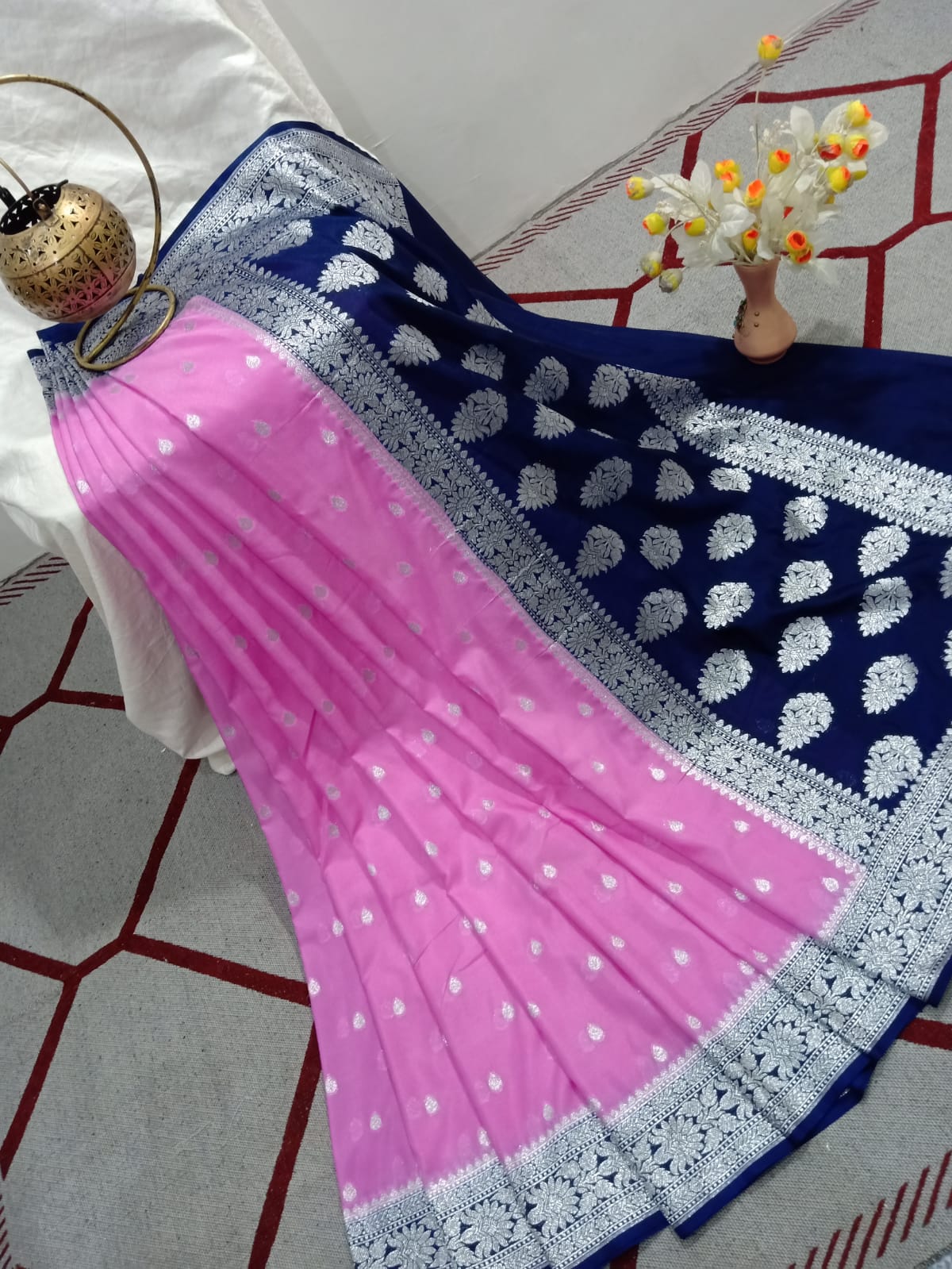Pink And Navy Blue Semi Georgette Saree