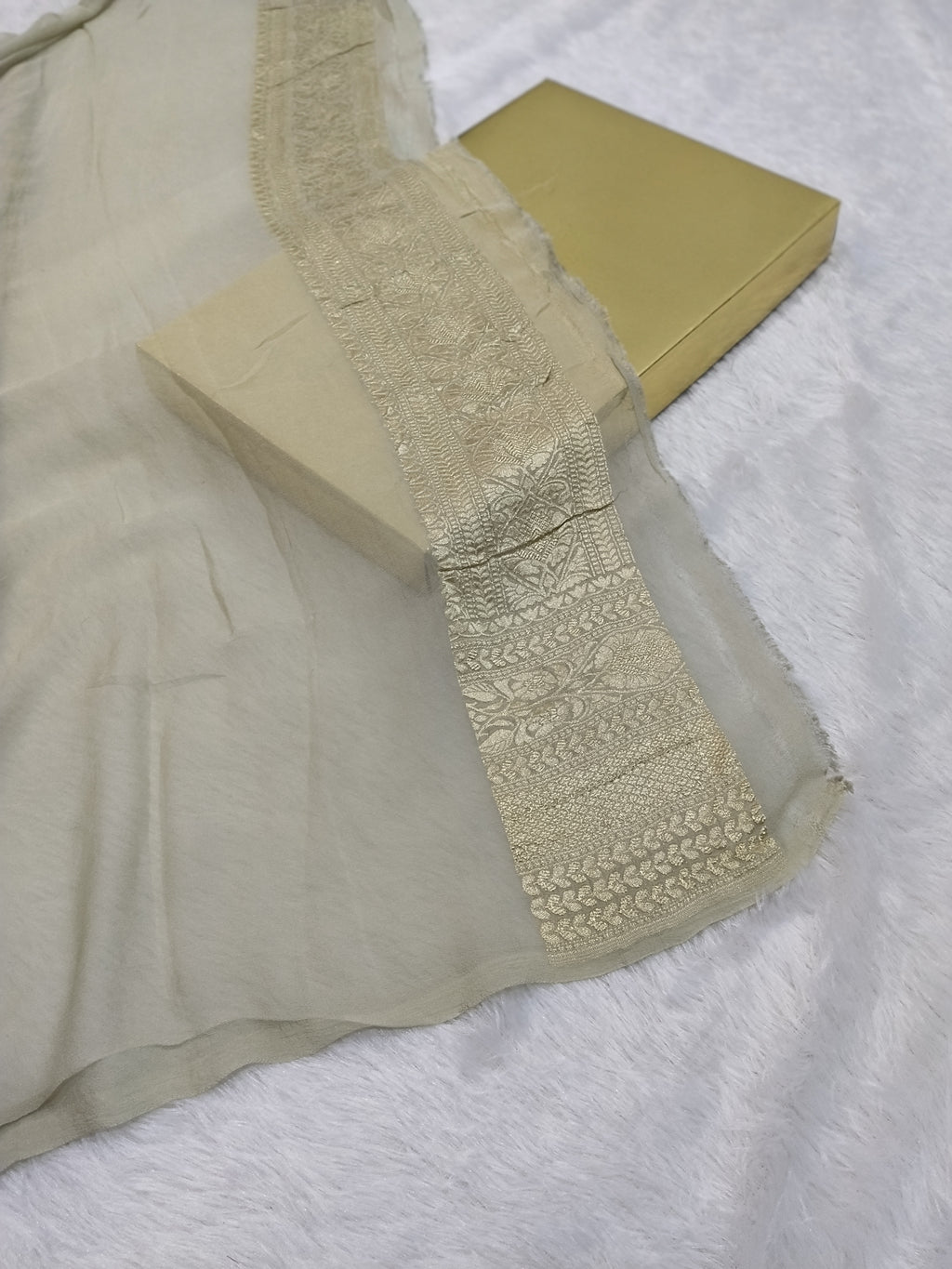 Beige Colour Handloom Pure Banarasi Khaddi Georgette Saree Water Zari