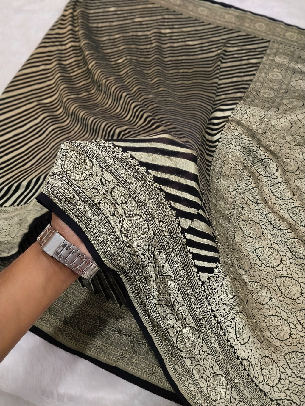 Jet Black Colour Handloom Pure Banarasi Khaddi Georgette Saree Water Zari